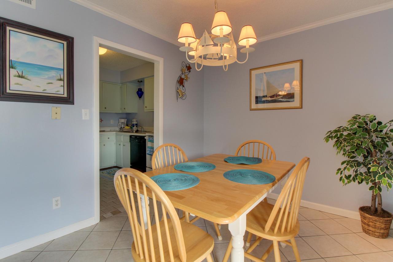 Villa Pensacola Beach Breeze Extérieur photo